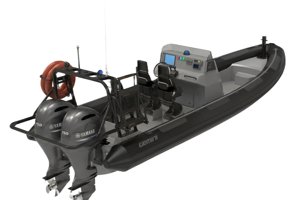 Post Workboats: Fabrieksrender van de Gemini Waverider WR720 Commercial in grijs/zwart met open console en twee Yamaha 150 pk buitenboordmotoren.